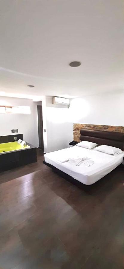 Hotel Amatista Suite Medellín Zewnętrze zdjęcie